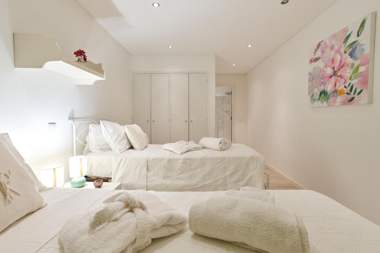 Os Reais - Apt In Front Of The Beach In Centeanes كارفويرو المظهر الخارجي الصورة