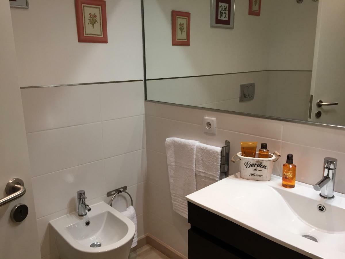 Os Reais - Apt In Front Of The Beach In Centeanes كارفويرو المظهر الخارجي الصورة