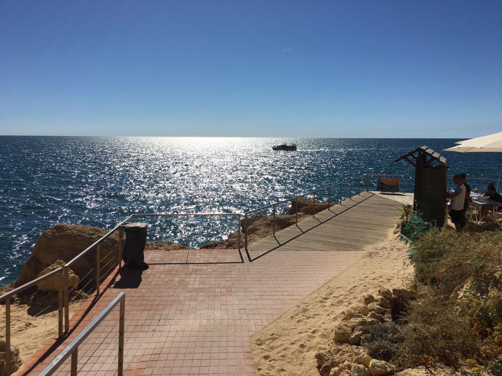 Os Reais - Apt In Front Of The Beach In Centeanes كارفويرو المظهر الخارجي الصورة